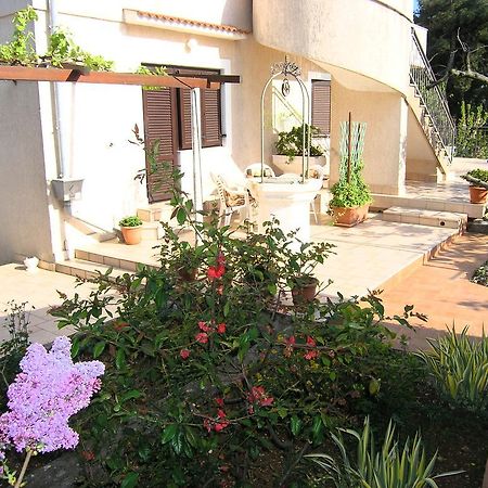 Apartments Ines Krk Town Exterior foto